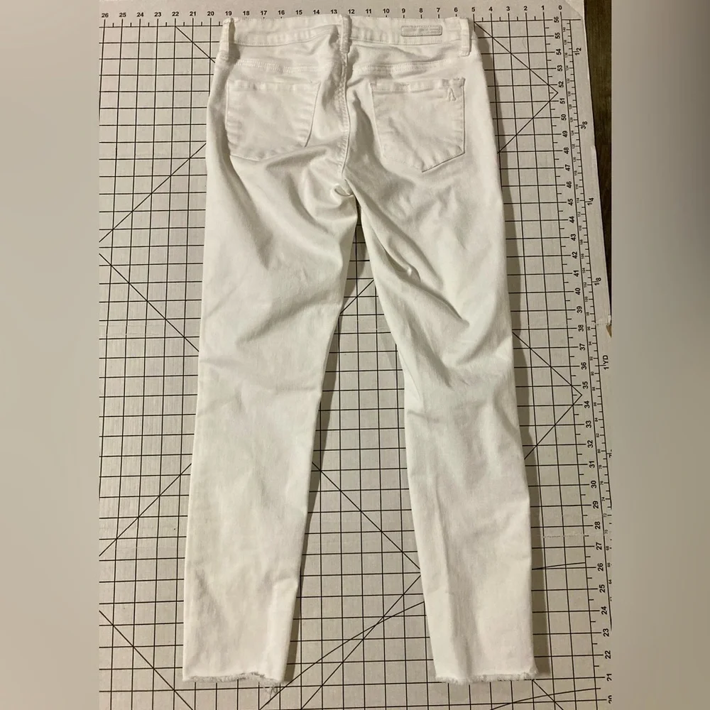 Articles of Society Women’s‎ Size 26 Cannes Wash White Distressed Jeans